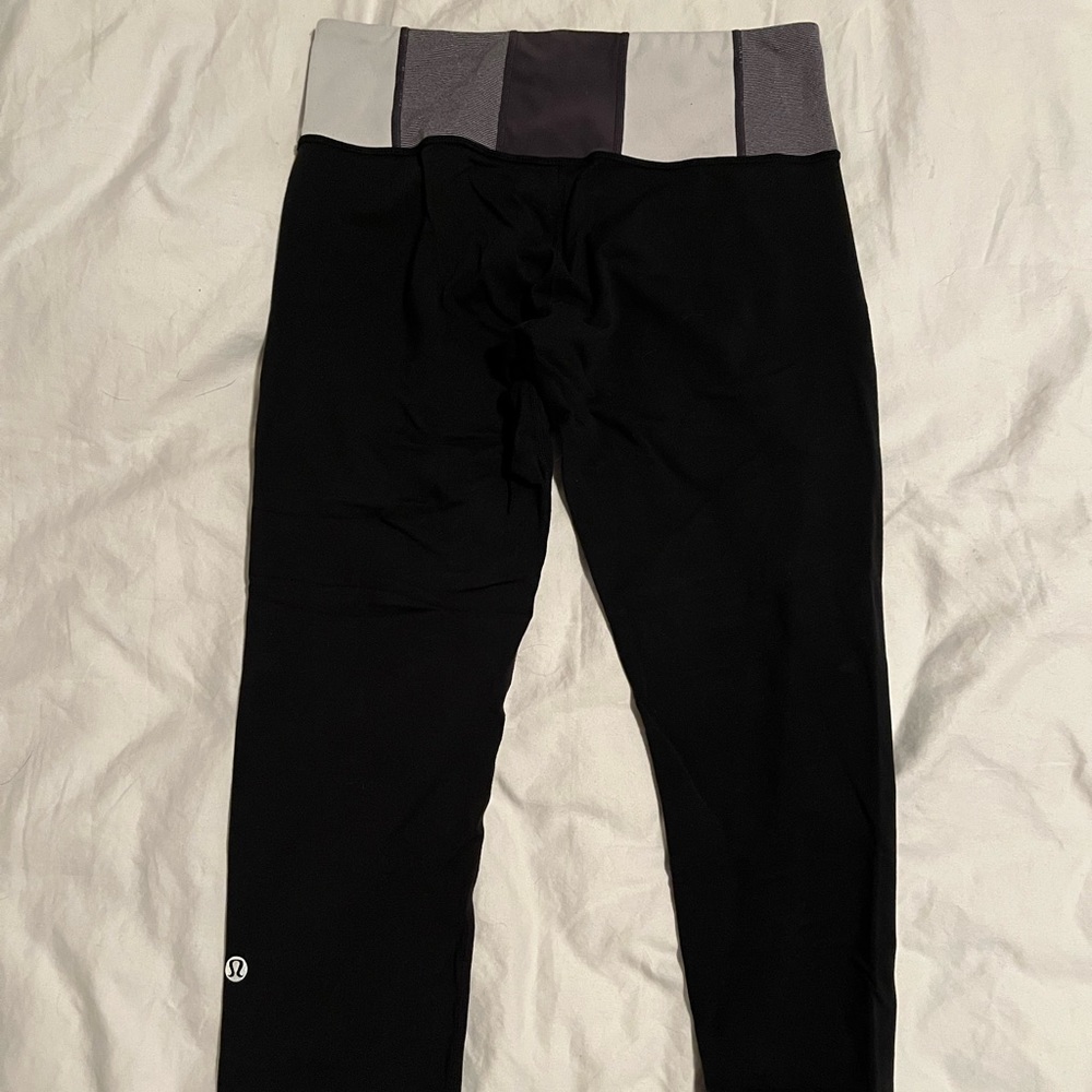 Women’s Lululemon Wunder Under Crop Capri